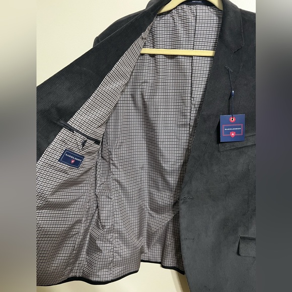 NWT Saddlebred Sport Coat Jacket Mens
Two-Button Blazer - Picture 9 of 9